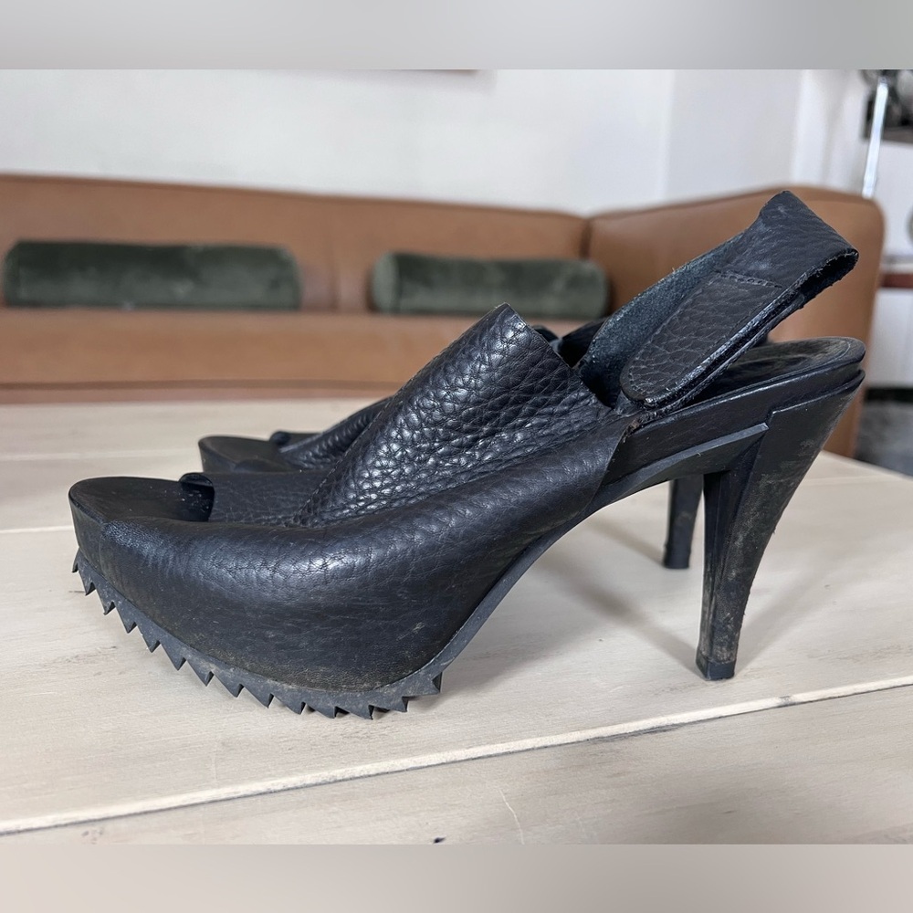 Pedro Garcia Peeptoe Slingback